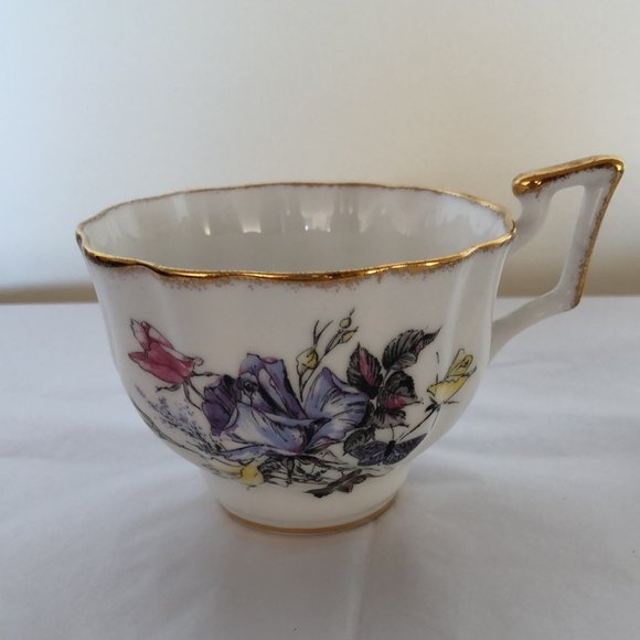 SOLD SOLD SOLD Salisbury Gold Rim Cup & Saucer - Picture 3 of 9